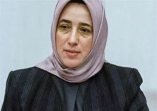 Özlem Zengin Kimdir?