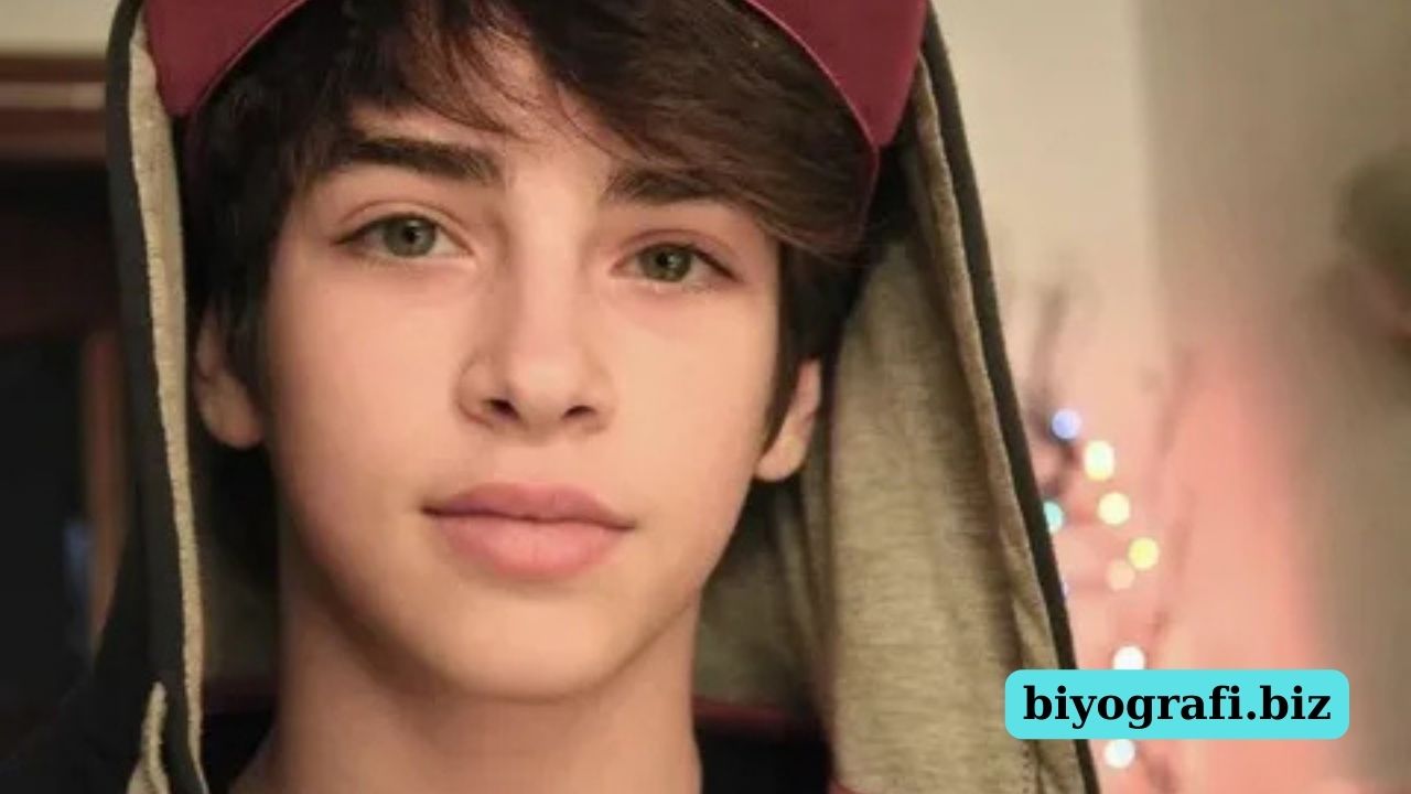Manu Rios Kimdir?