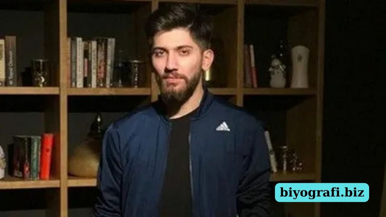 Vahap Canbay Kimdir?