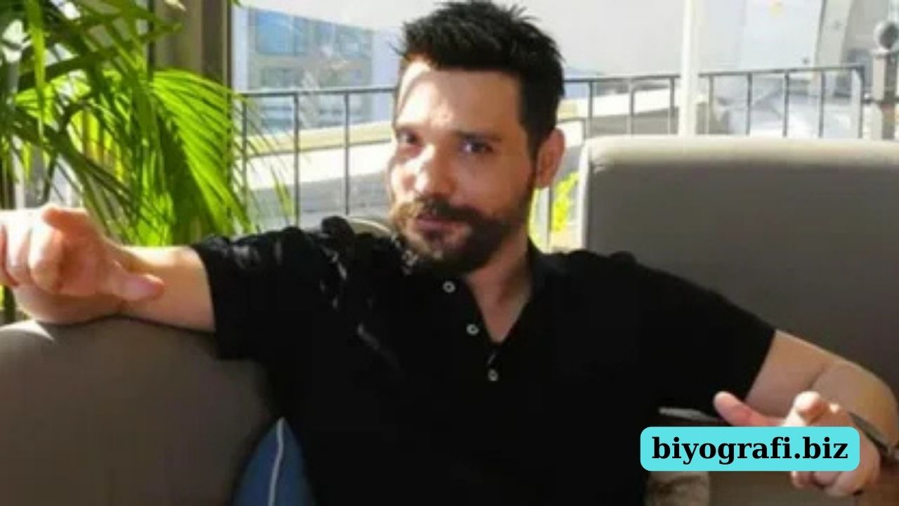 Oğuzhan Uğur Kimdir?