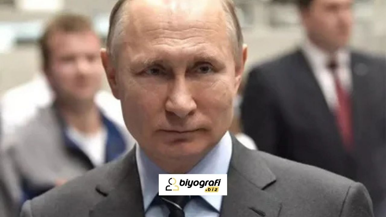Vladimir Putin Kimdir?