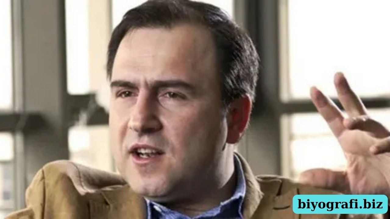 Selçuk Tepeli Kimdir?