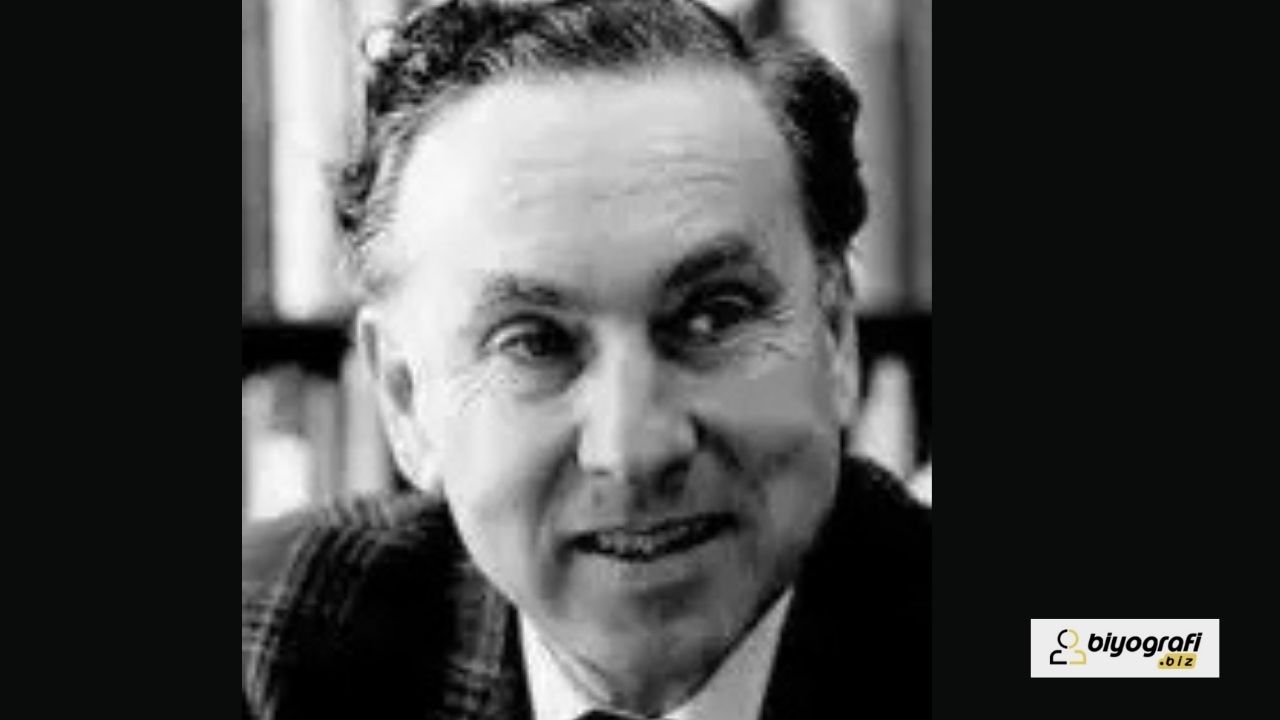 Robert Hofstadter Kimdir?