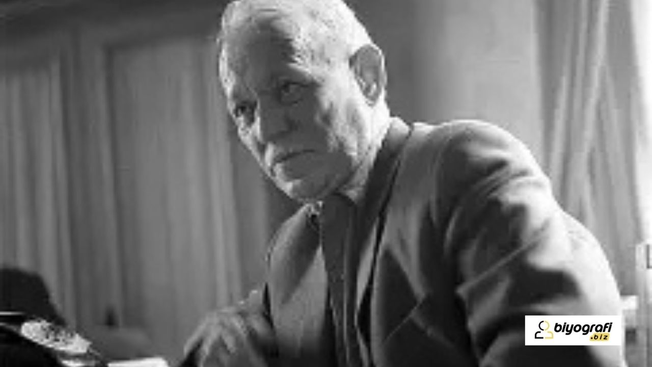 Mikhail Sholokhov Kimdir?