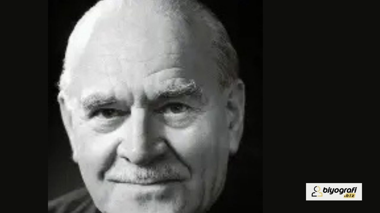 Ronald Norrish Kimdir?