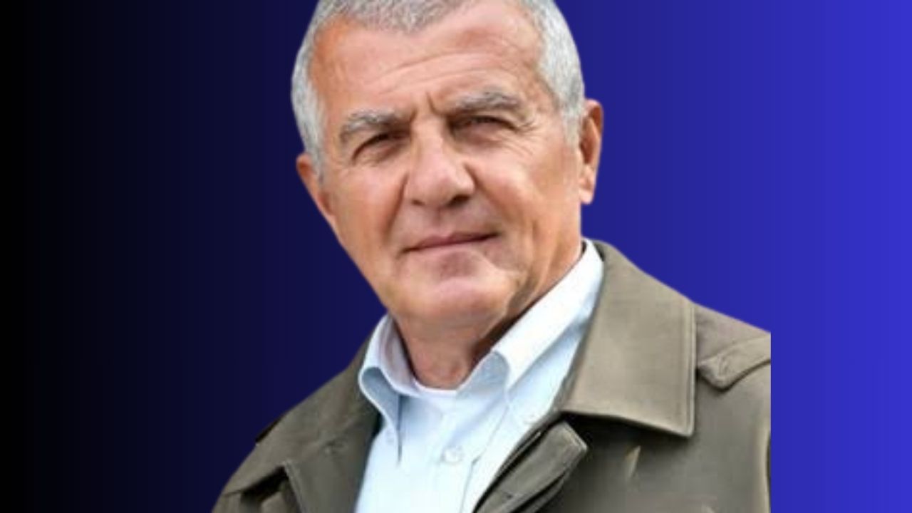 Avni Yalçın kimdir?